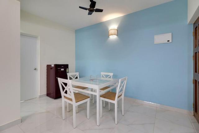 Luxury 2Bhk Apartment Near Calangute Baga Beach With Pool 외부 사진